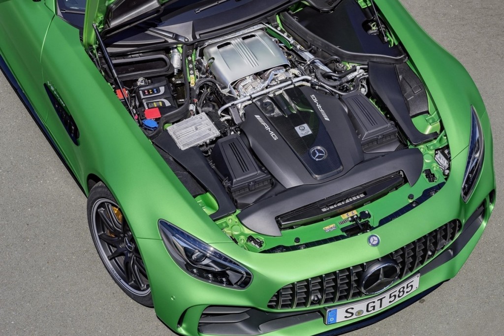 MERCEDES-AMG GT R