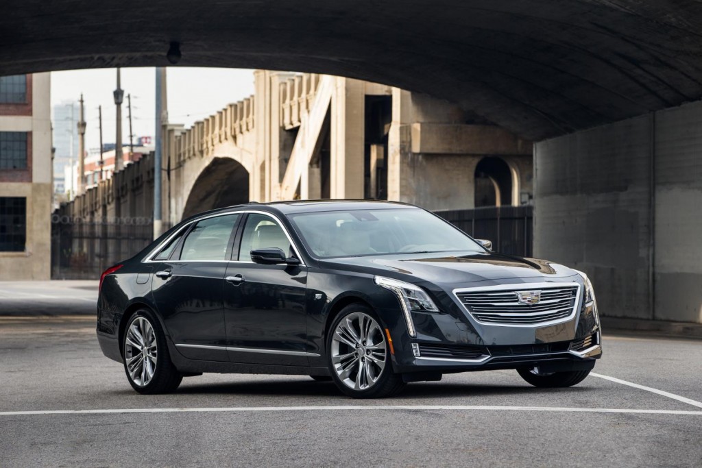 2016-Cadillac-CT6-039