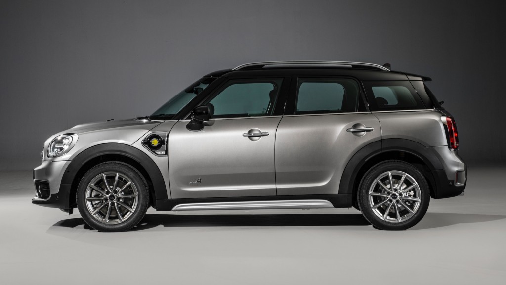 2017-mini-cooper-s-e-countryman-all4 (12)