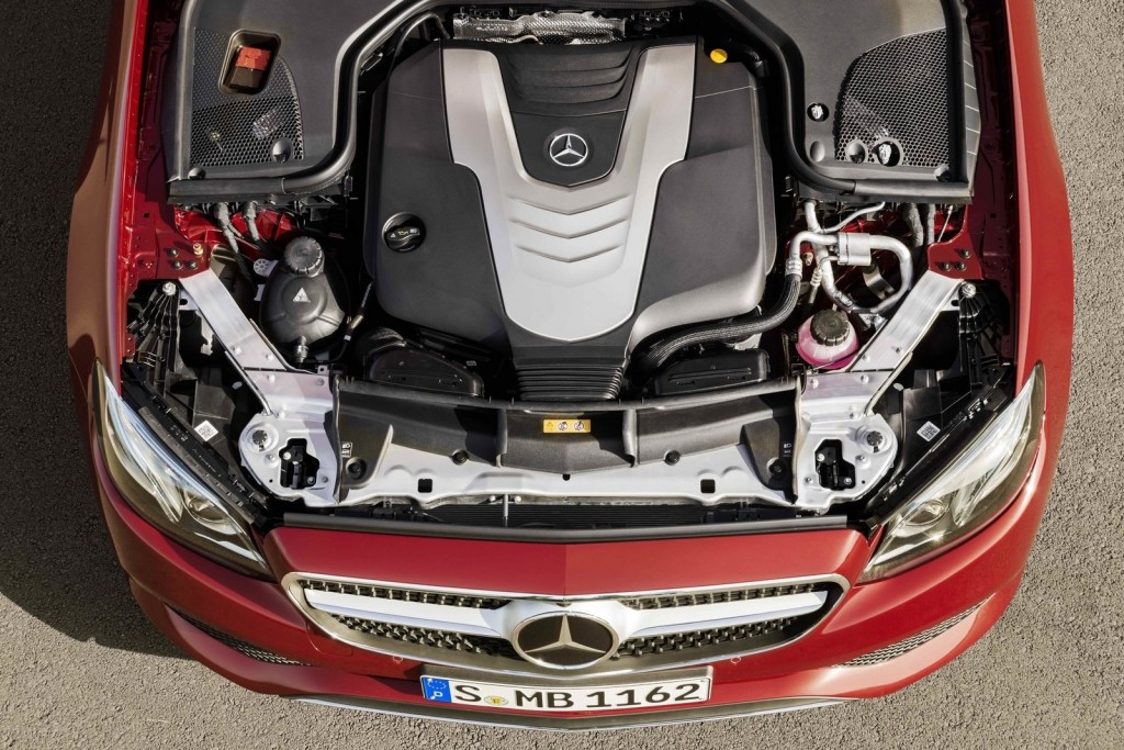 Mercedes-Benz-E-Class_Coupe-2017-1600-46