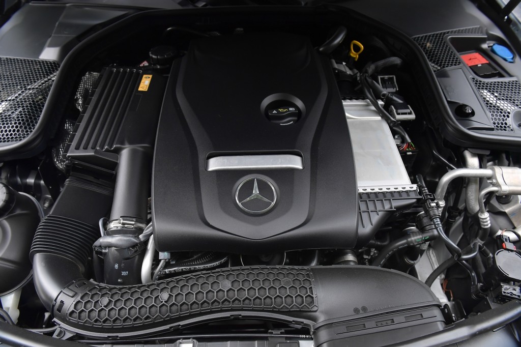 C 250 Coupe AMG Dynamic_Silver_Interior (4)
