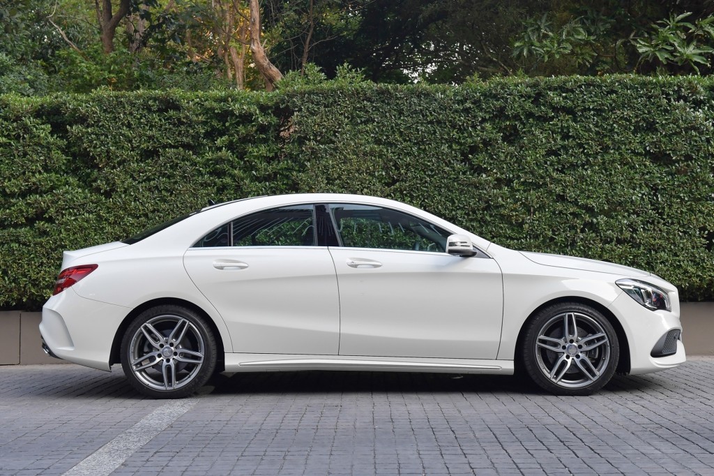 CLA 250 AMG Dynamic_White_Exterior (1)