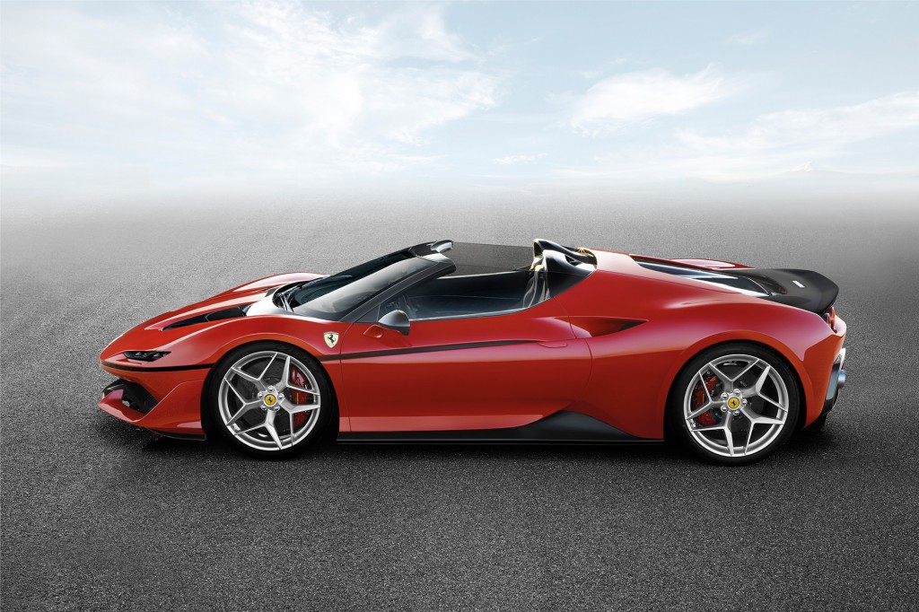 160712-car-Ferrari_J50_side copy
