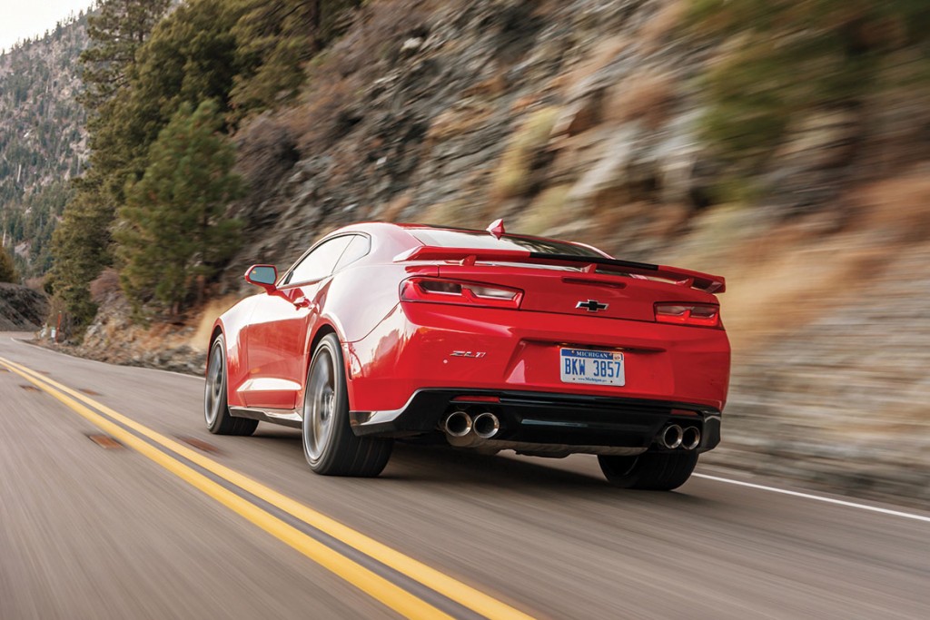 2017-Chevrolet-Camaro-ZL1-058