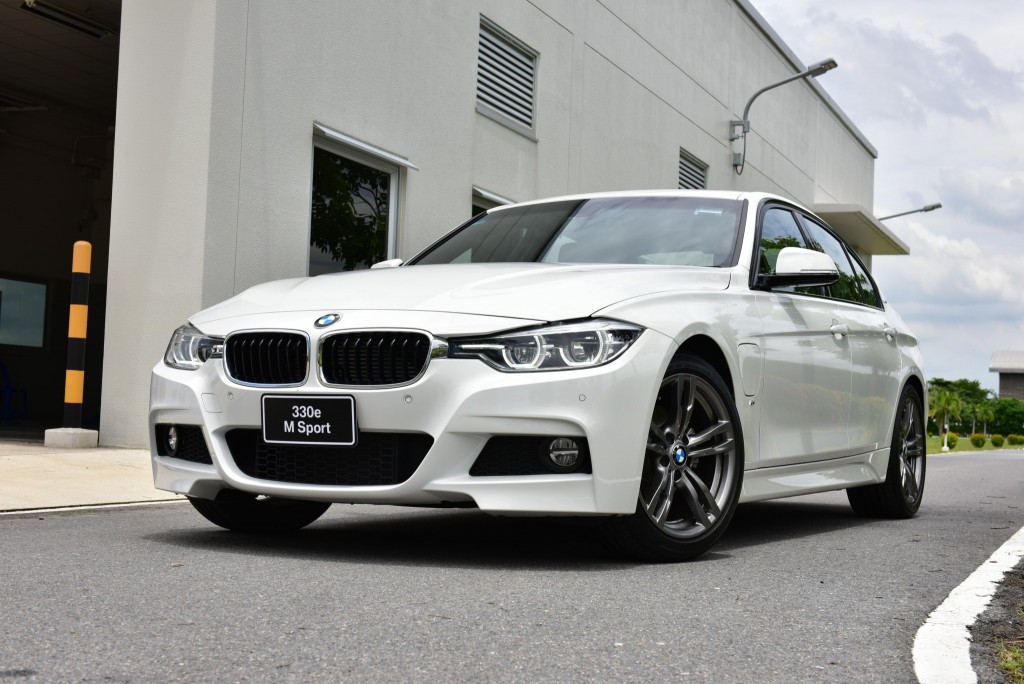 BMW 330e M Sport (48)