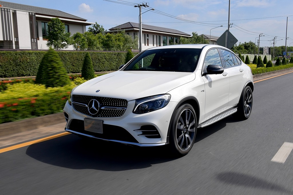 Mercedes-AMG GLC 43 4MATIC Coupé_Running (2)