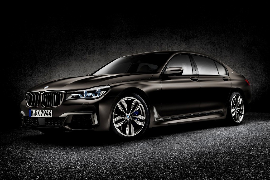 BMW M760Li