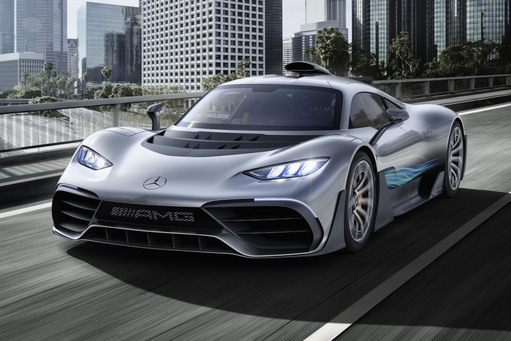 Showcar Mercedes-AMG Project ONE, zweisitziger Supersportwagen-mit modernster und effizientester Formel 1-Hybrid-Technologie, High Performance Plug-in Hybrid Antriebsstrang mit 1,6-Liter-V6-Turbobenzinmotor und vier Elektromotoren  Showcar Mercedes-AMG Project ONE, two-seater supersports car with the very latest and efficient, fully-fledged Formula 1 hybrid technology, high-performance plug-in hybrid drive system with 1.6 1.6-litre V6 turbocharged petrol engine and four electric motors