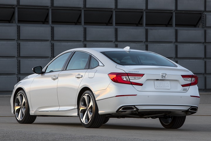 04_-_2018_honda_accord_touring_720