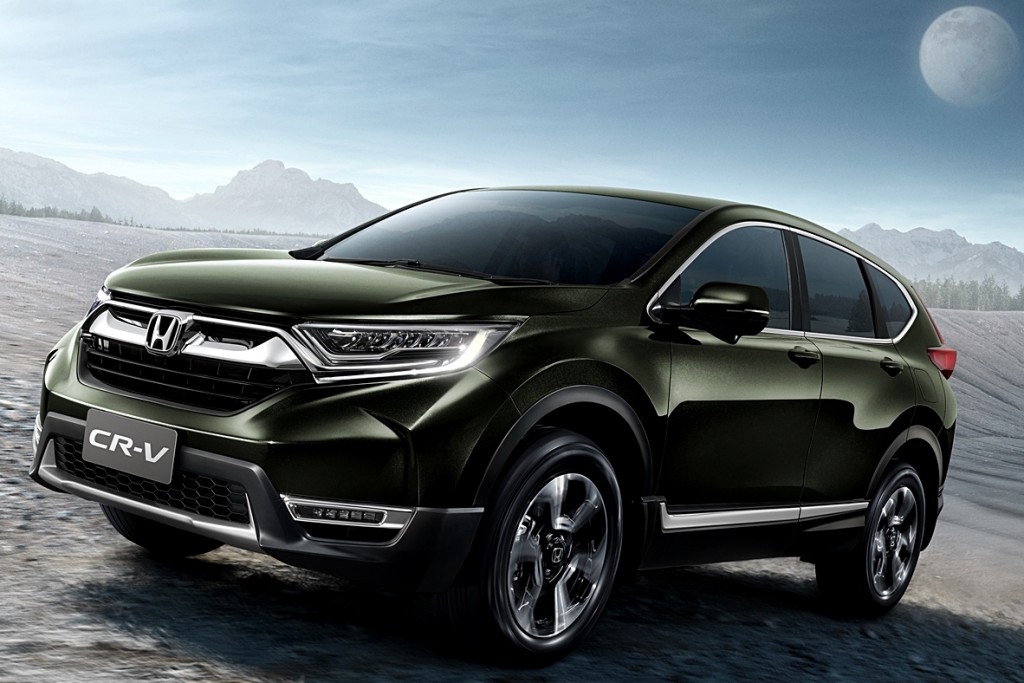 All-new-Honda-CR-V-with-Background-3