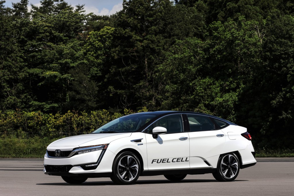 CLARITY FuelCell(FRONT)