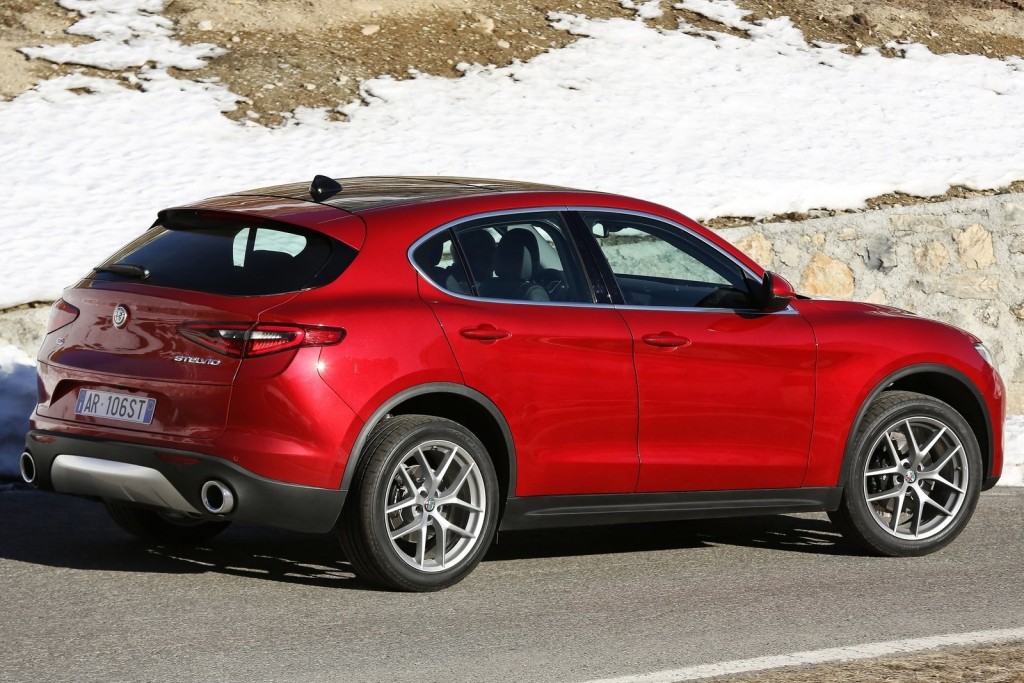 Alfa_Romeo-Stelvio-2018-1600-77