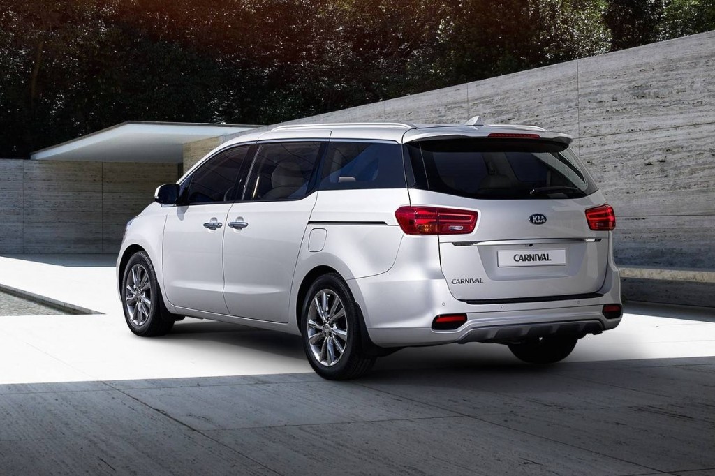 2018-kia-carnival