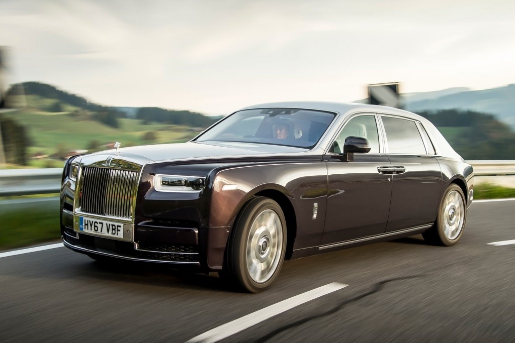 Rolls-Royce-Phantom-2018-1600-16