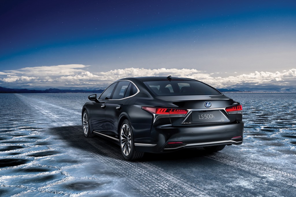 2018_lexus_ls_500h_3-3840x2160 copy