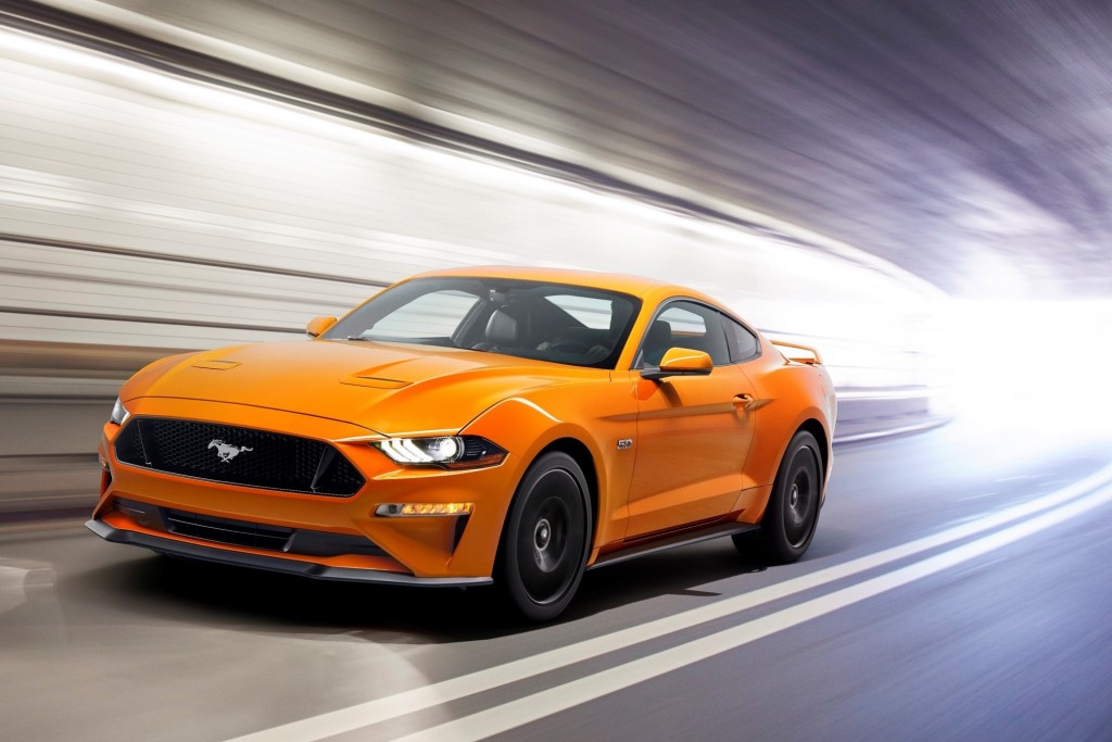 New Ford Mustang V8 GT with Performance Package_01