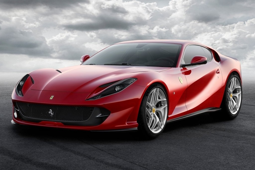 Ferrari-812_Superfast-2018-1600-01