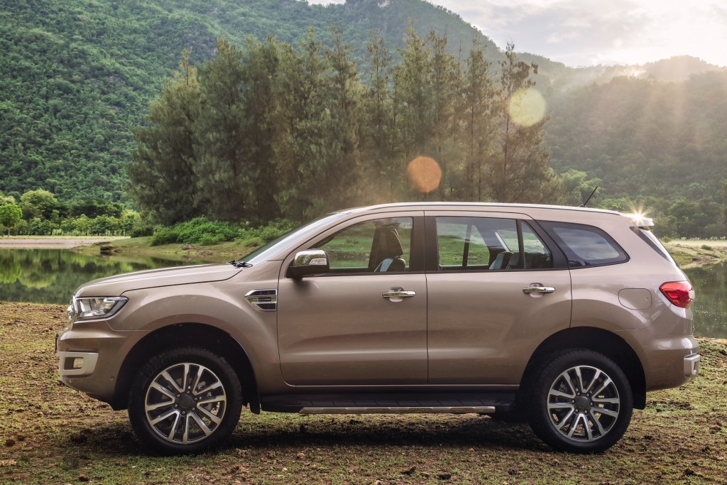 2018 Ford Everest (03)