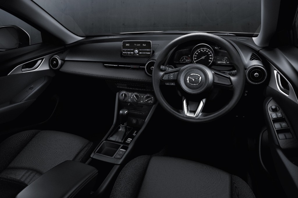 Mazda CX-3 2.0 E_Interior