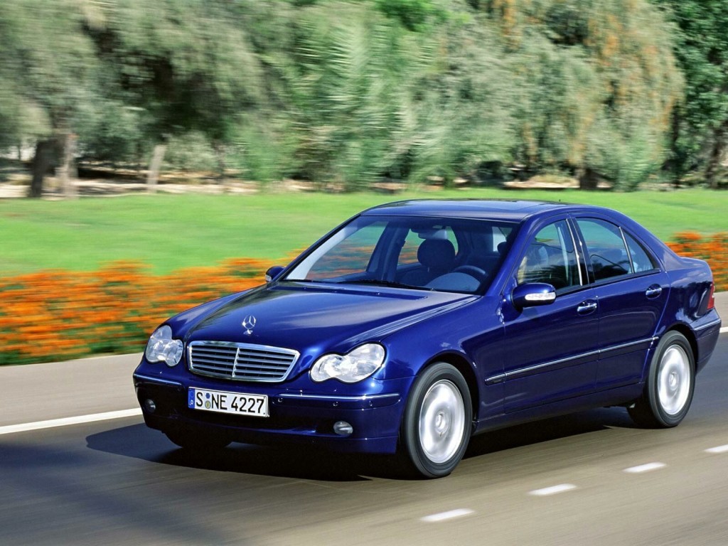 Mercedes_Benz-C_Class_W203_mp35_pic_10965