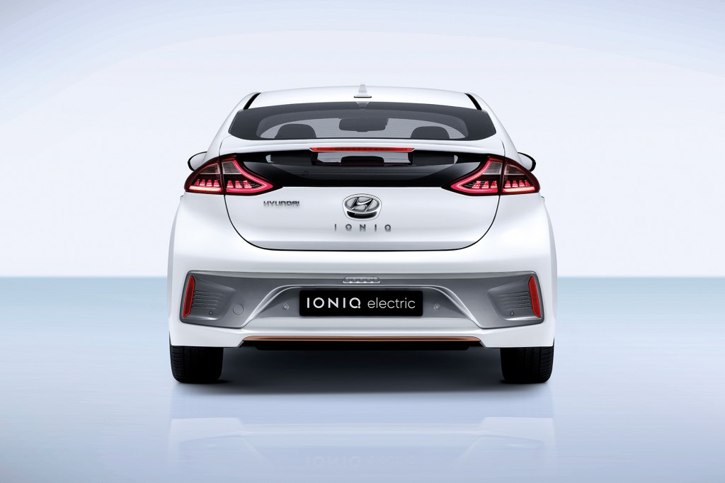 IONIQ Electric (4) copy