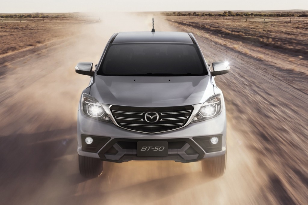 Mazda BT-50 Pro Thunder  (3)