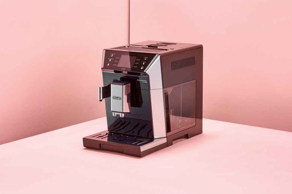 De Longhi coffee machine