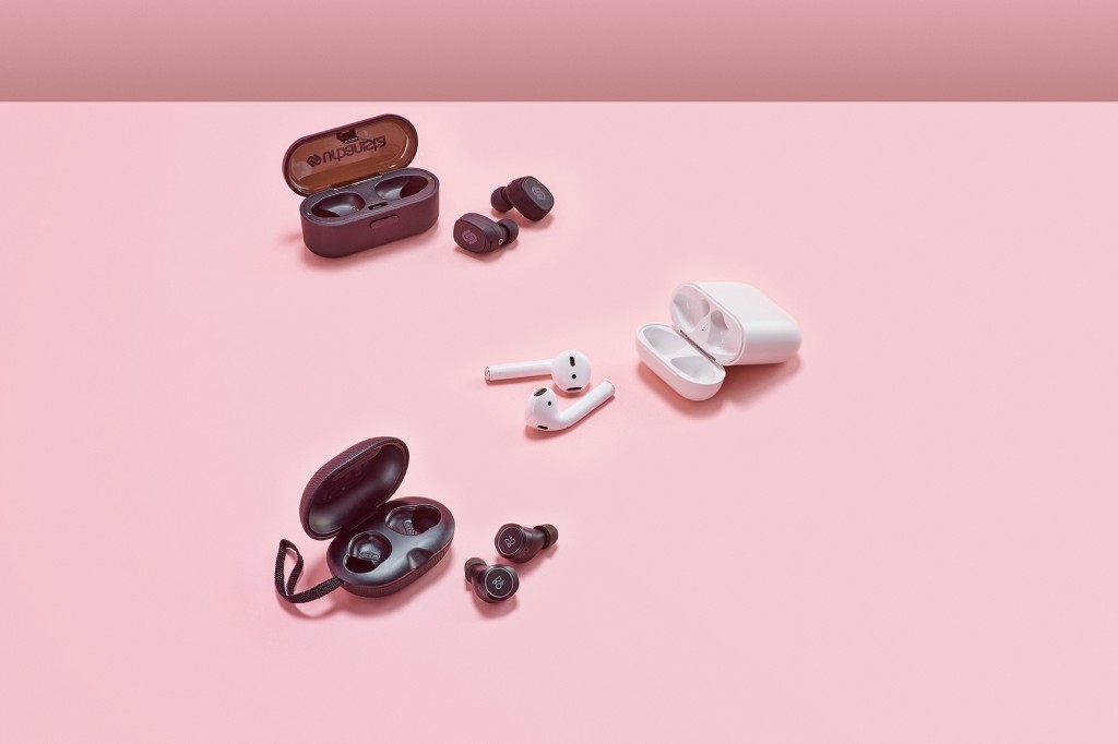 Tokyo Urbanista, Apple EarPods, B&O E8, wireless earphones