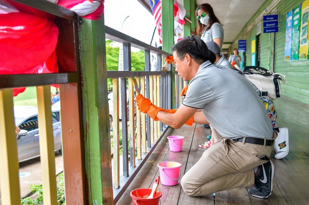 XPANDER Led Media Bringing Educational Support to Wat Bang Kian School_3...