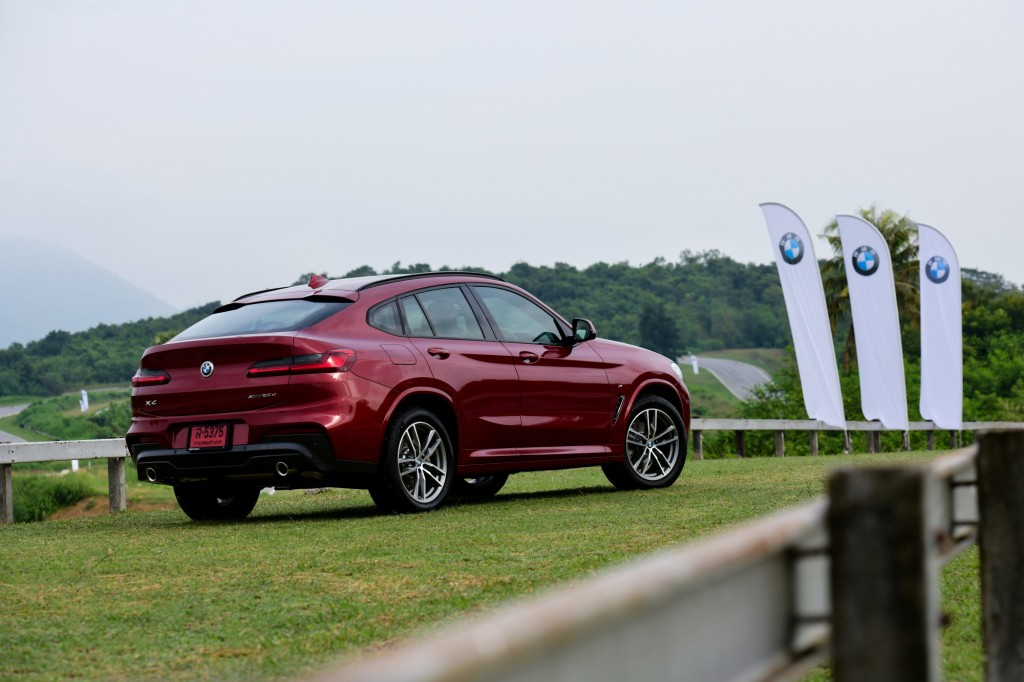 BMW x4 1018