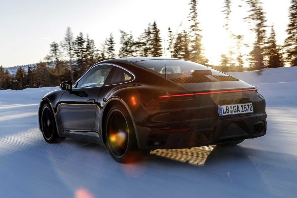 2019-porsche-911-teasers (5)