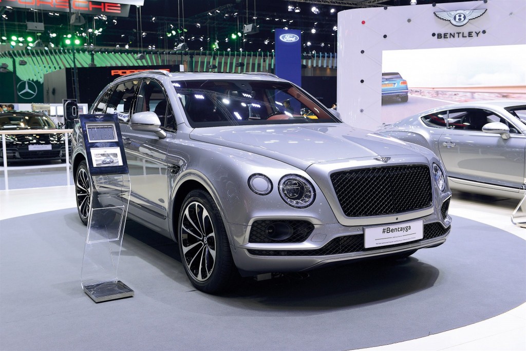 06 BENTLEY BENTAYGA 01 copy