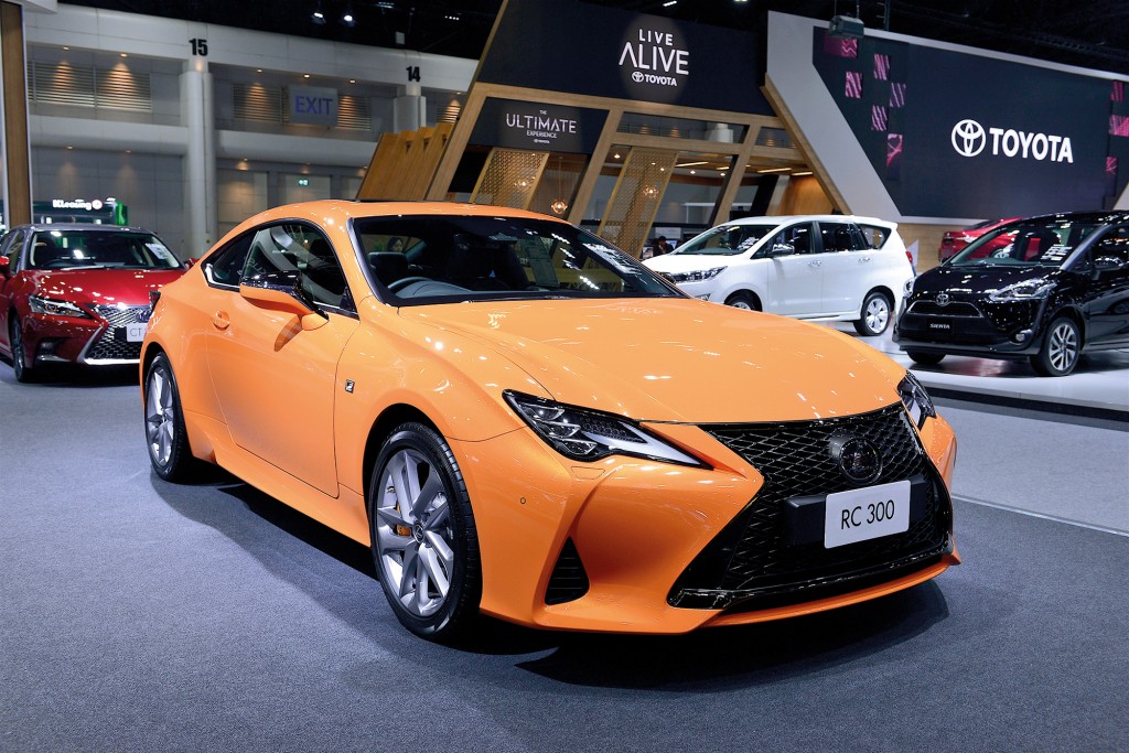 LEXUS. copy