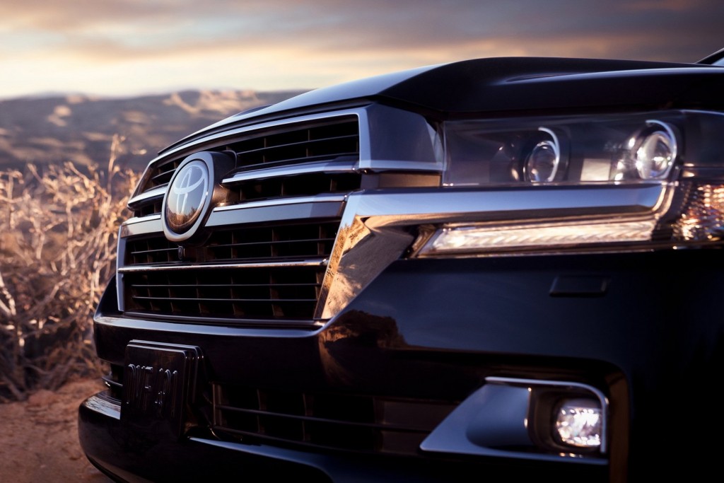efa9cb5a-2020-toyota-land-cruiser-06