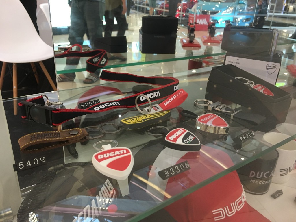 8942A383-5FBD-472D-A9EF-891B2301FB79