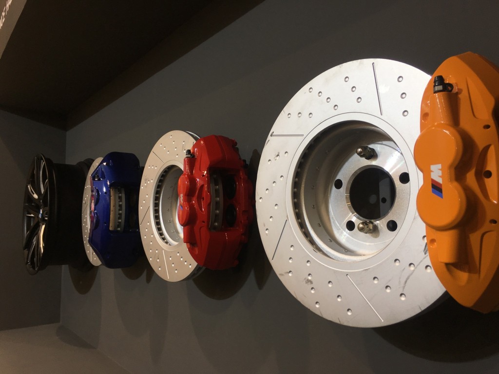 9956FDB8-8F42-4032-88AF-2D05A4E3E85D