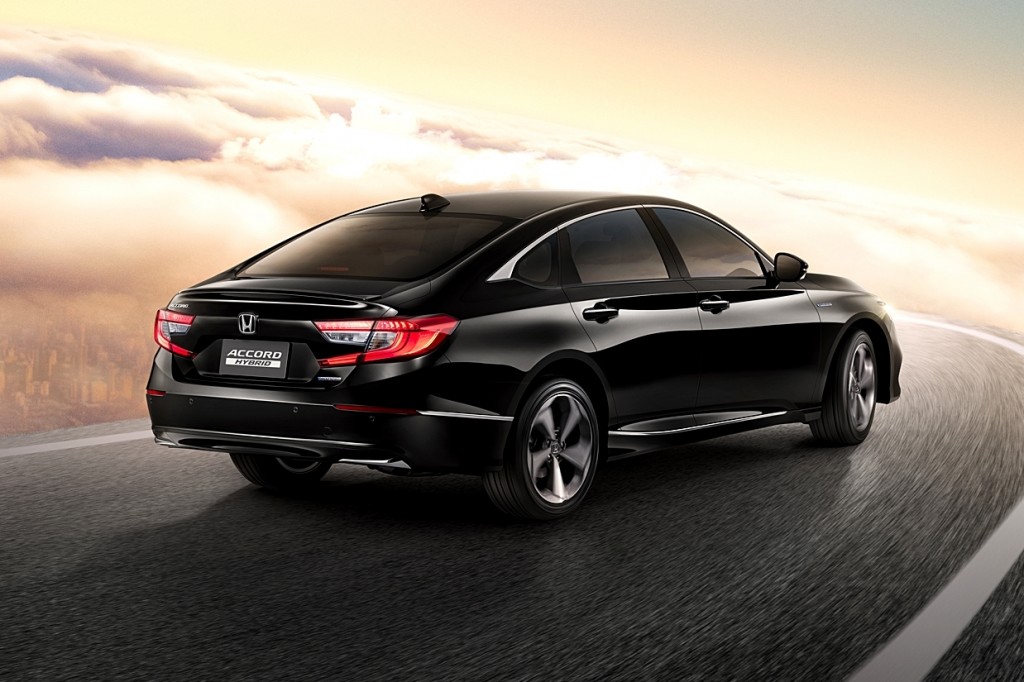 All-new Accord with Background (Rear)