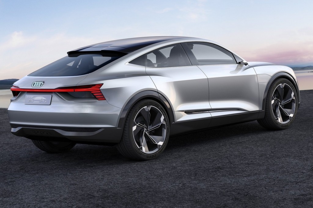 Audi-e-tron_Sportback_Concept-2017-1600-05