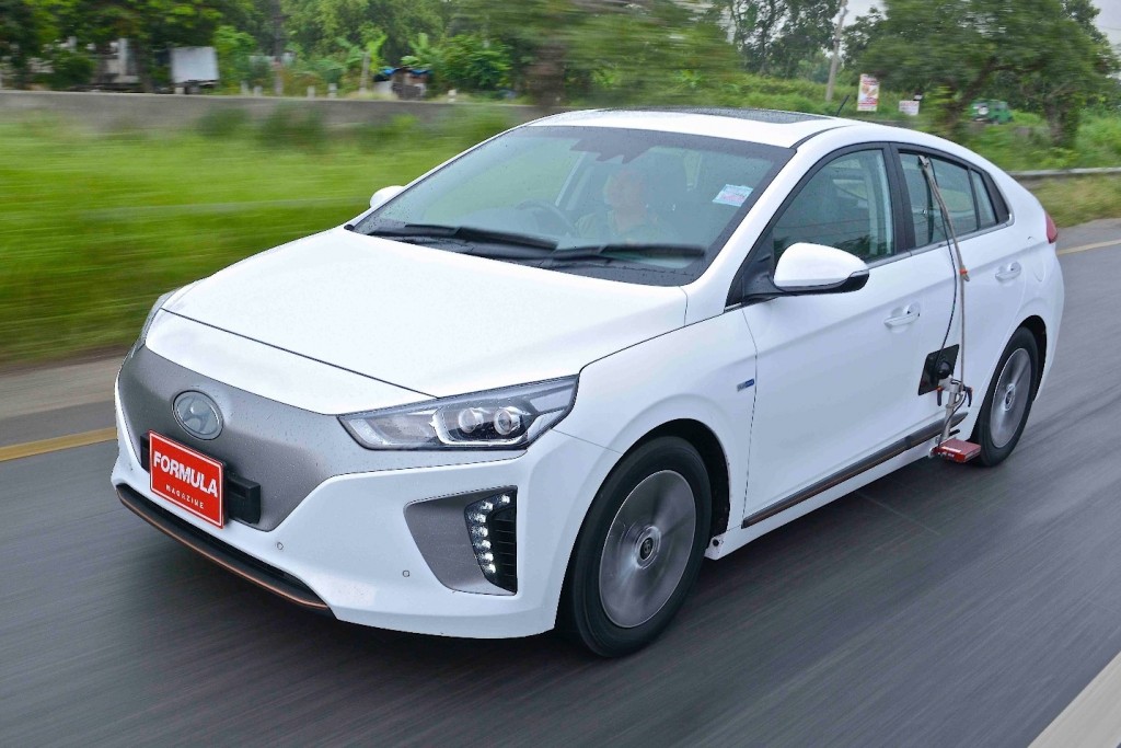 2018081613046-643-2018087_HYUNDAI_IONIQ_ELECTRIC_00