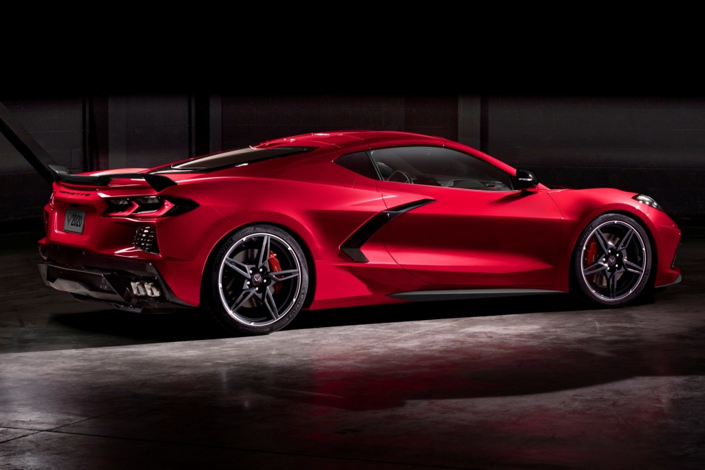 2020-Chevrolet-Corvette-Stingray-057