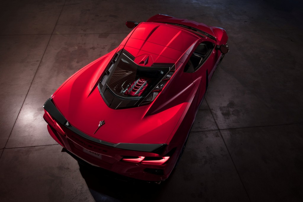 2020-Chevrolet-Corvette-Stingray-058