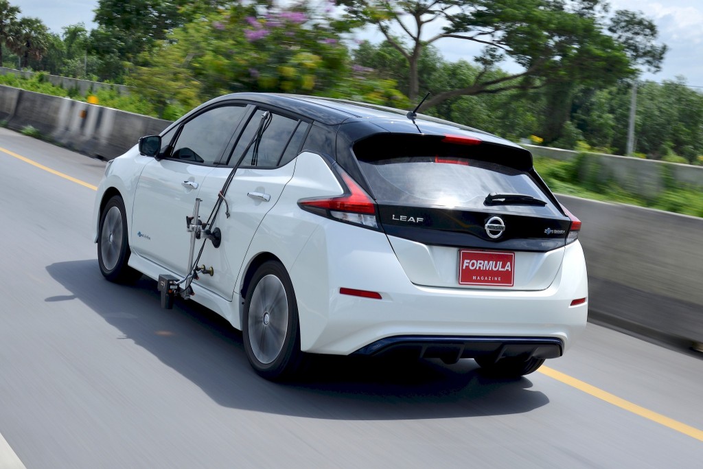 Nissan Leaf ทดสอบ