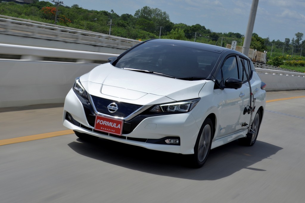 Nissan Leaf ทดสอบ