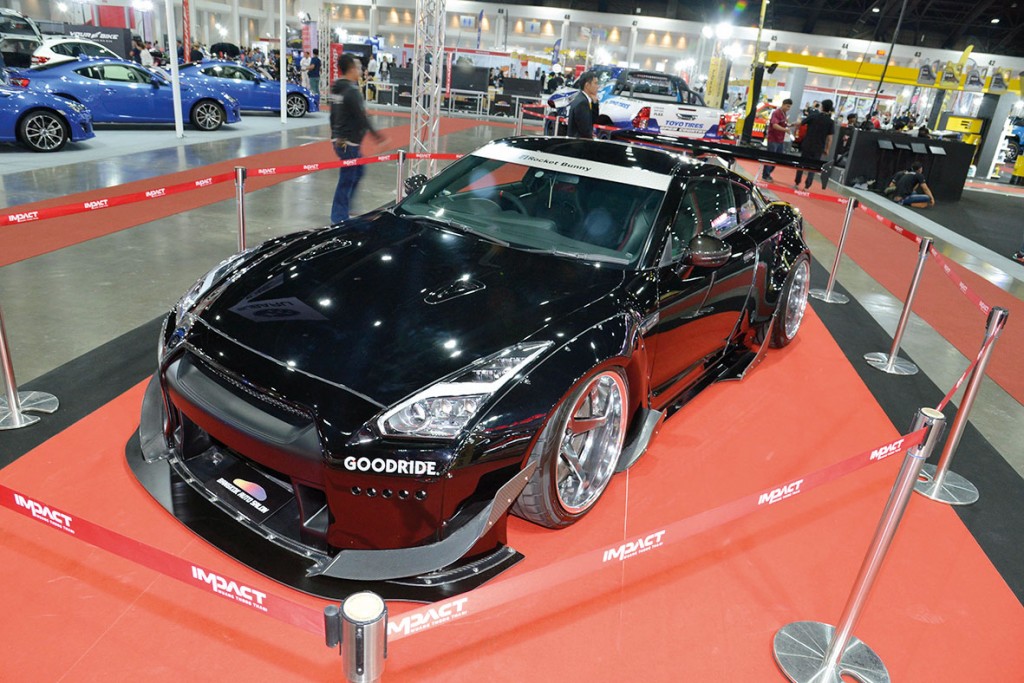 NISSAN-GT-R