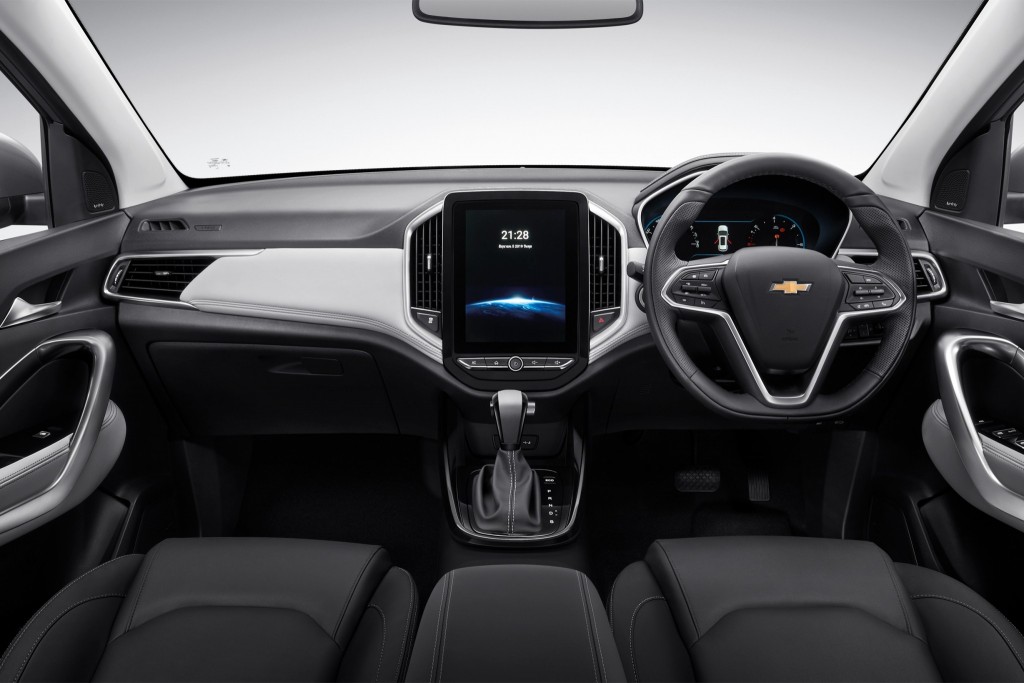 All-New Chevrolet Captiva Premier-LT_int. front_studio (1)