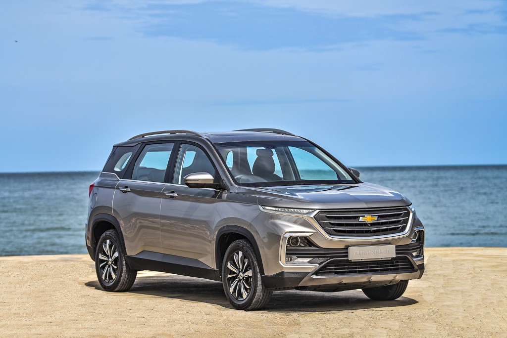 All-New Chevrolet Captiva Premier_F3Q seaside_small