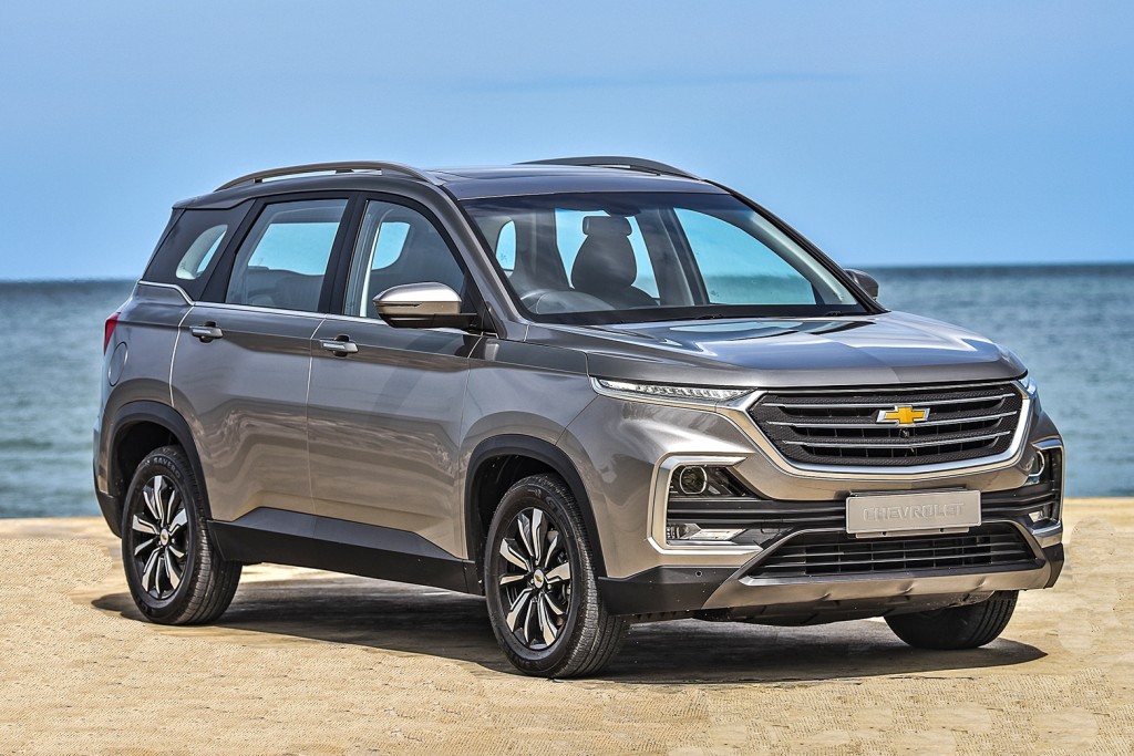 All-New-Chevrolet-Captiva-Premier_F3Q-seaside_small