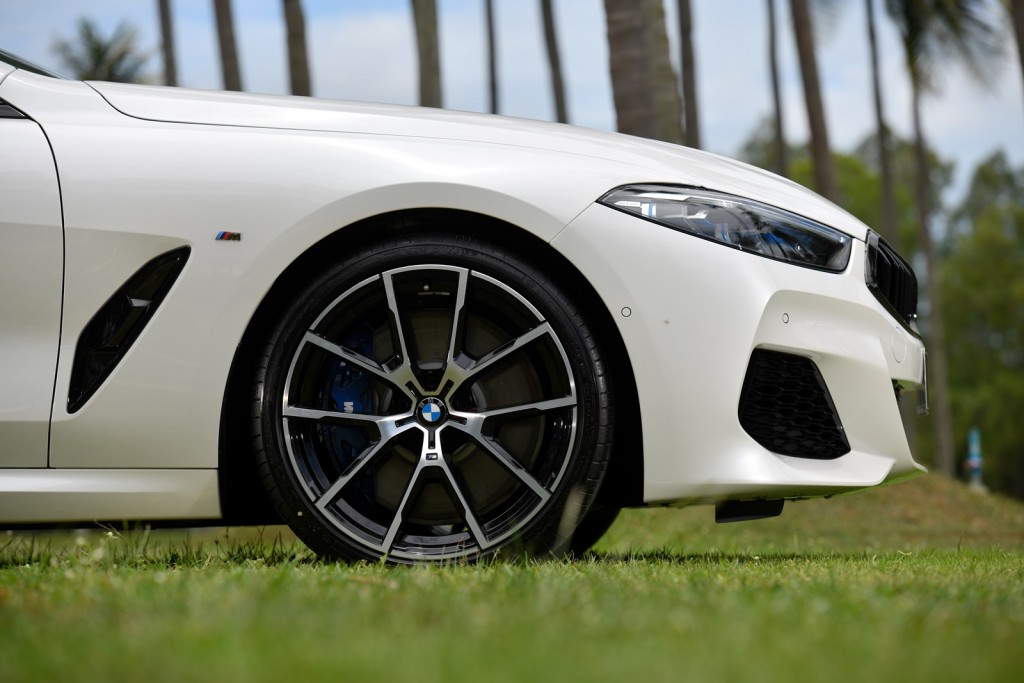 BMW M850i xDrive Convertible 