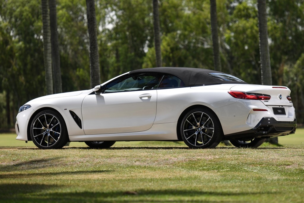 BMW M850i xDrive Convertible 