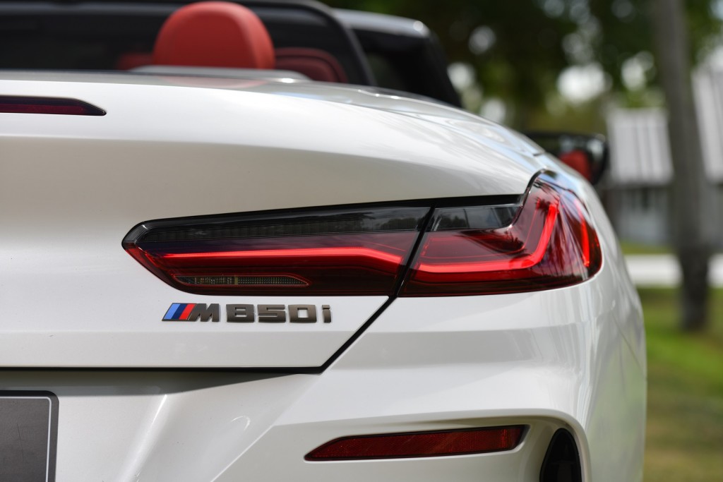 BMW M850i xDrive Convertible 